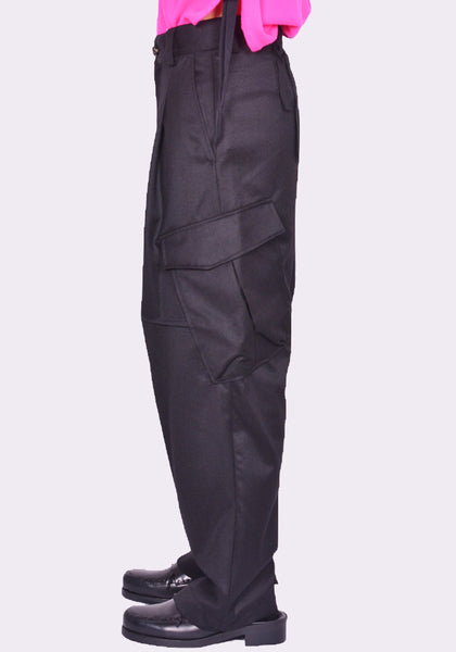 MARINA YEE JULIAN KNEE DARTS TROUSERS BLACK FW24 | DOSHABURI Online Shop