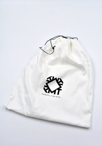 MERRYL TIELMAN JOOST PHONE POUCH BLACK MATTE SS25 | DOSHABURI Shop