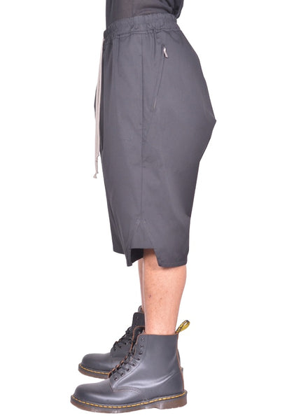 RICK OWENS MEN BASKET SWINGERS SHORTS BLACK FW26 | DOSHABURI Shop