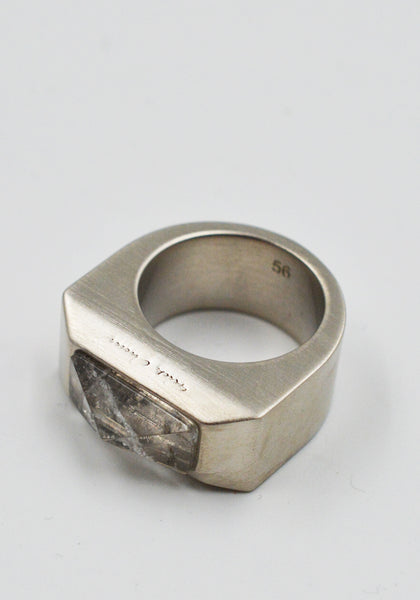 RICK OWENS MEN CRYSTAL PYRAMID RING PALLADIO FW25 | DOSHABURI Shop