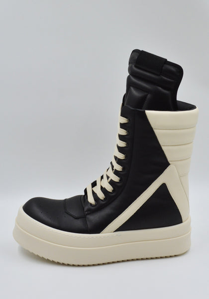 RICK OWENS MEN MEGA GEOBASKET BLACK/MILK SS25 | DOSHABURI Shop