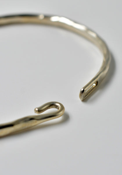 WERKSTATT:MÜNCHEN M2640 SILVER BANGLE HOOK FORGED | DOSHABURI shop