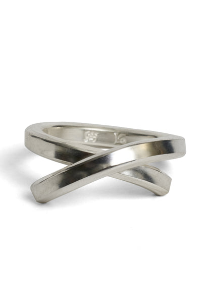 WERKSTATT MÜNCHEN M1245 RING EMBRACE FINE SILVE | DOSHABURI Shop