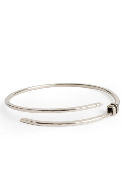 WERKSTATT MÜNCHEN M2267 BANGLE KEYRING SILVER FW26 | DOSHABURI Shop