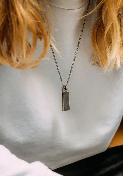 WERKSTATT MÜNCHEN M3018 FINE CHAIN NECKLACE TWO TAGS | DOSHABURI Shop