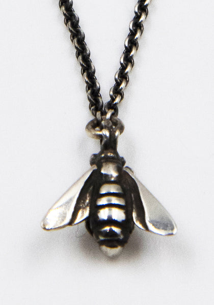 WERKSTATT:MÜNCHEN M7492 CHAIN MINI NECKLACE BEE SILVER | DOSHABURI Shop