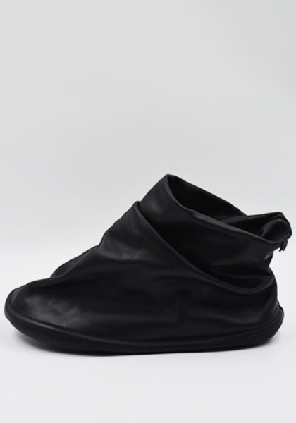CAMPER x ISSEY MIYAKE K300539-001  PEU FROM LEATHER ANKLE BOOTS BLACK
