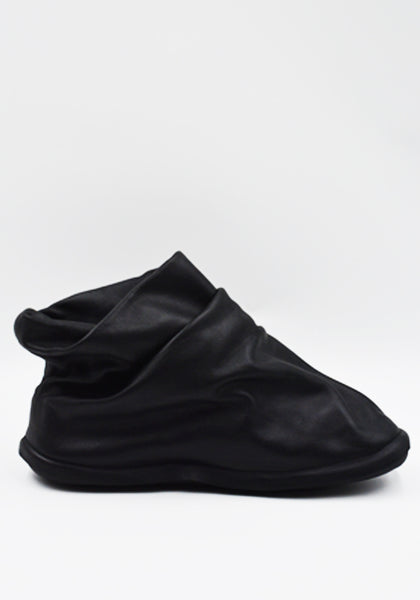 CAMPER x ISSEY MIYAKE K300539-001  PEU FROM LEATHER ANKLE BOOTS BLACK