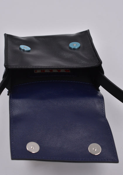 MARNI SBMQ0082U0 MINI MESSENGER BAG NAVY/BLACK FW23 | DOSHABURI Online Shop