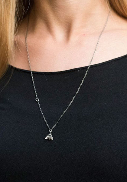 WERKSTATT:MÜNCHEN M7492 CHAIN MINI NECKLACE BEE SILVER (New Season)