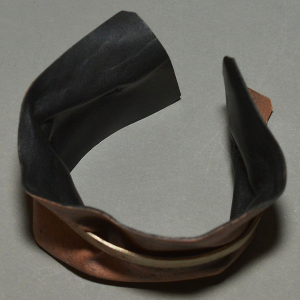 m.a+ by Maurizio Amadei SILVER BAND WIDE CUFF WITH REVERSED BLACK LEATHER - DOSHABURI Shop