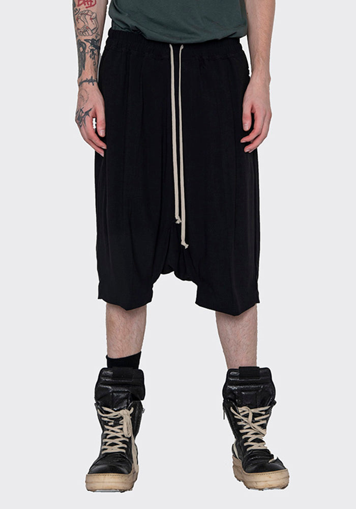 RICK OWENS RU02B2384 HY 09 RICK S PODS SHORTS BLACK FW22 | DOSHABURI Online Shop