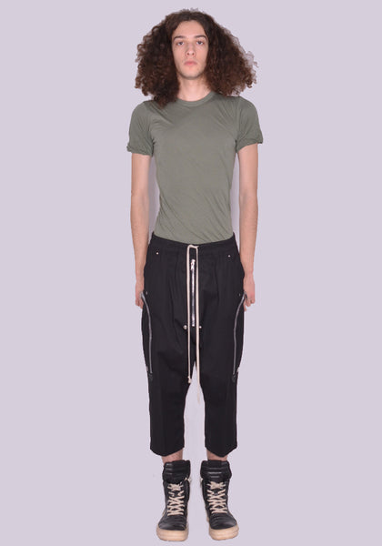 RICK OWENS MEN RU01C4348 TE BAUHAUS BELA CROPPED PANTS BLACK SS23 | DOSHABURI Online Shop