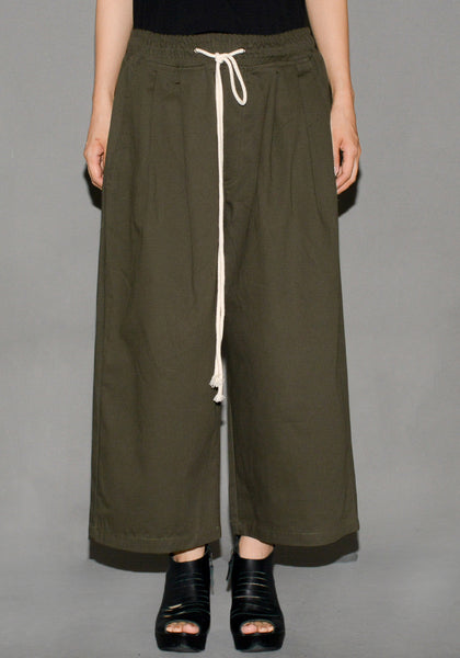 YUIKI SHIMOJI UNISEX CROPPED WIDE PANTS KHAKI - DOSHABURI Shop